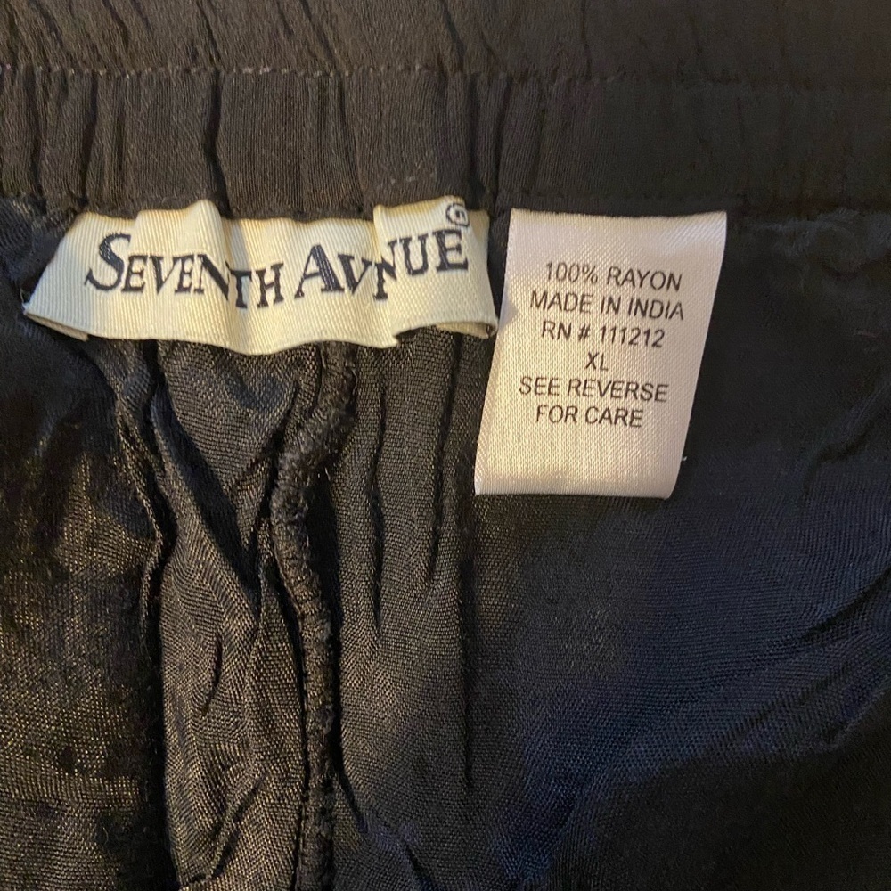 7th Avenue XL lined Black 100% Rayon Dress Pants - Picture 3 of 3